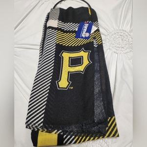 Pirates scarf